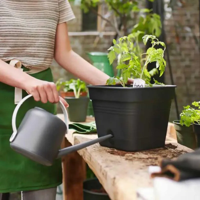 Bac de culture carré Elho® 30x25cm - Noir avec aération