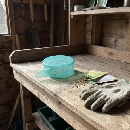 Semoir manuel de graines pour jardin et potager