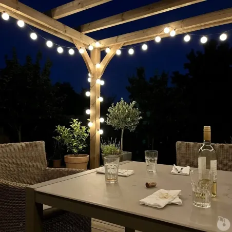 Guirlande 20 boules LED blanches - 14,5 m extérieur/intérieur