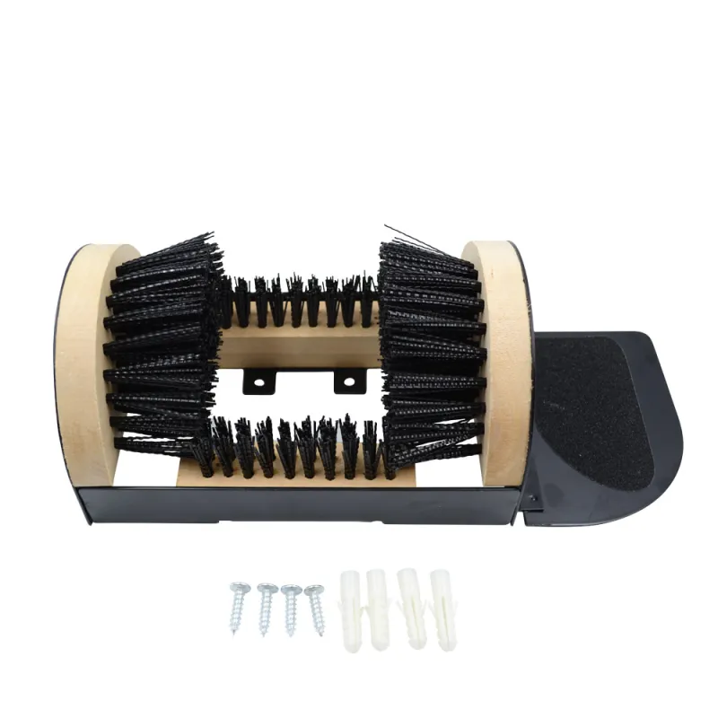 Gratte-bottes 4 brosses nylon rigide + repose-pied 23x15cm