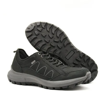 Chaussures basses Ayoka Dick noires en cuir imperméable