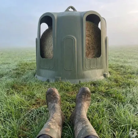 Cloche à foin Kerbl 5 ouvertures - Ø 160 cm pour élevage