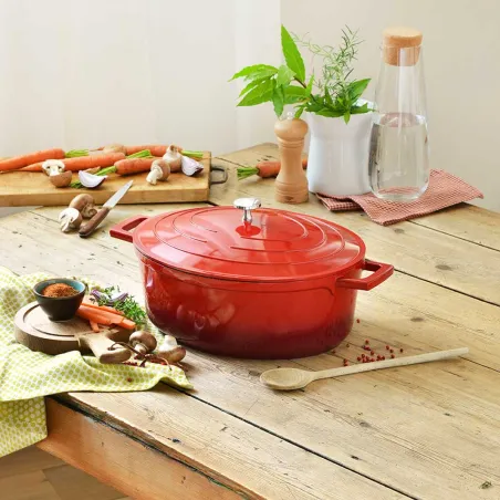 Cocotte ovale rouge en fonte aluminium - Tous feux