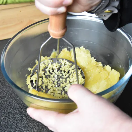 Pilon à purée en bois pour cuisines et élevages