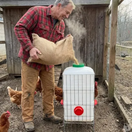 Mangeoire 23 kg à réservoir - Autonomie et anti-gaspi