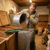 Mangeoire à trémie galvanisée pour chiens - 12 kg