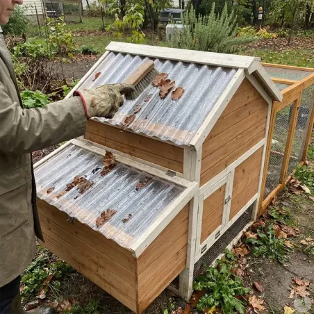 Poulailler 3 poules bois + enclos sécurisé toit plastique