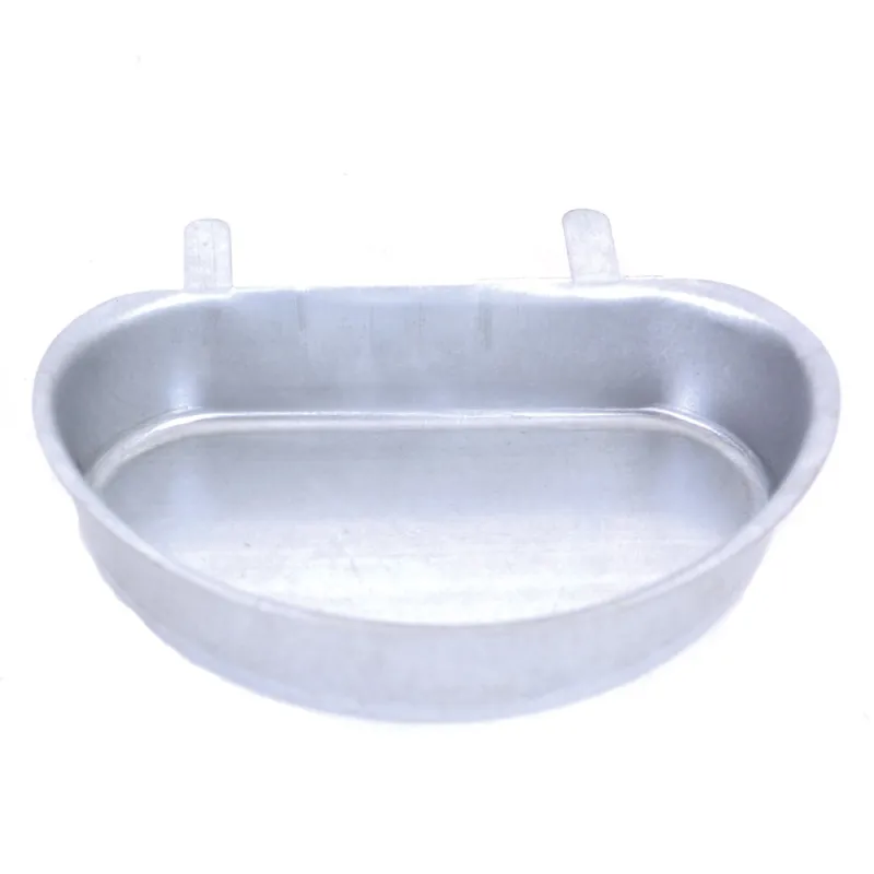 Lot de 10 mangeoires-abreuvoirs demi-lune 0,4L en métal