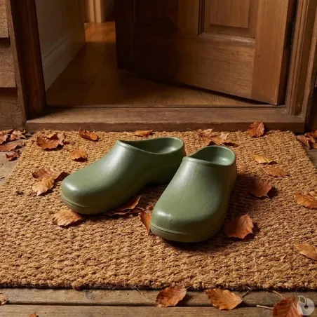 Sabots homme verts - Confort et légèreté pour extérieur