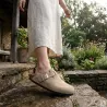 Sabots Ayoka en cuir gris clair pour femme - Pog
