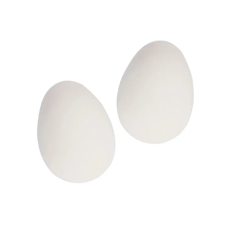 Œufs factices en caoutchouc crème - Lot de 2 pour poules