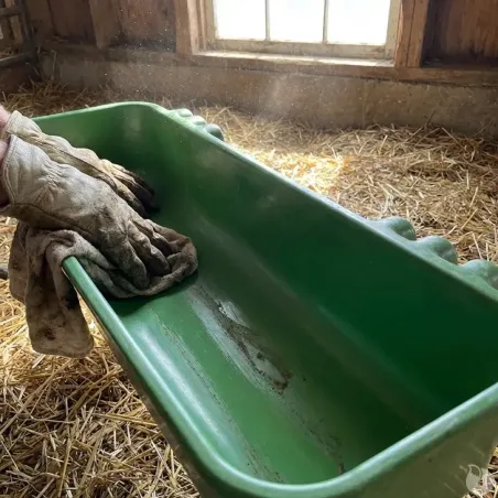 Mangeoire suspendue 42L en plastique renforcé