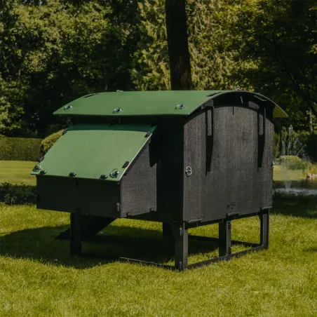 Poulailler plastique recyclé sur pieds 8-15 poules