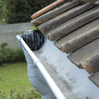 Lot de 2 filtres anti-feuilles pour gouttières