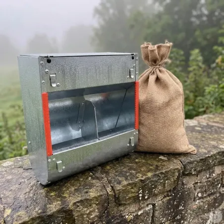 Mangeoires lapins trémie 2 cases - Lot de 10 en acier