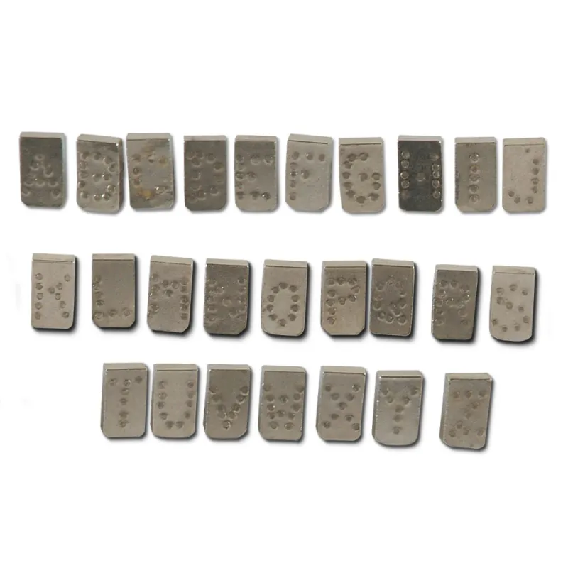 Kit lettres A-Z 5mm pour pince à tatouer - sans I,O,Q