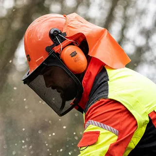 Casque forestier orange complet avec visière et protection