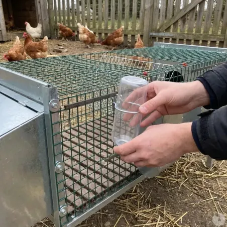 Nid en acier galvanisé pour clapier à lapins