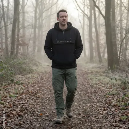 Sweat noir à capuche Gabion Unlimited demi-zip Baie