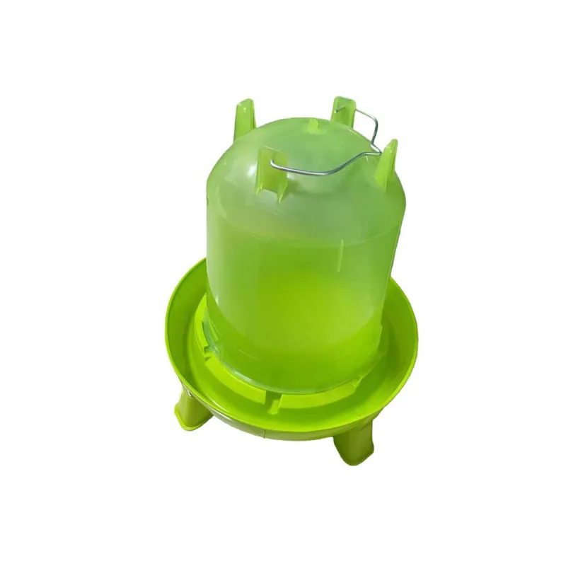 Abreuvoir 11L sur pied vert pour volailles - Pratique