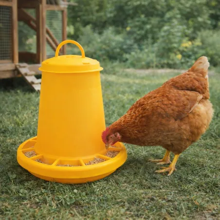 Mangeoire trémie plastique 3,5 kg - Jaune - NOVITAL