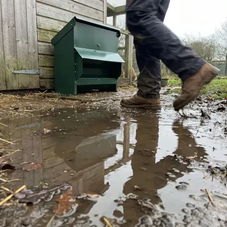 Mangeoire trémie verte 20 kg anti-gaspi pour volailles